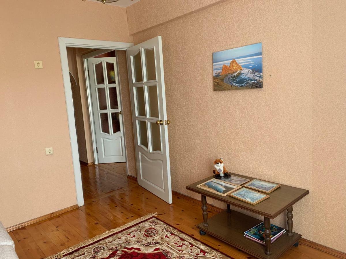 Kruglyi God Apartamento Listvyanka Exterior foto